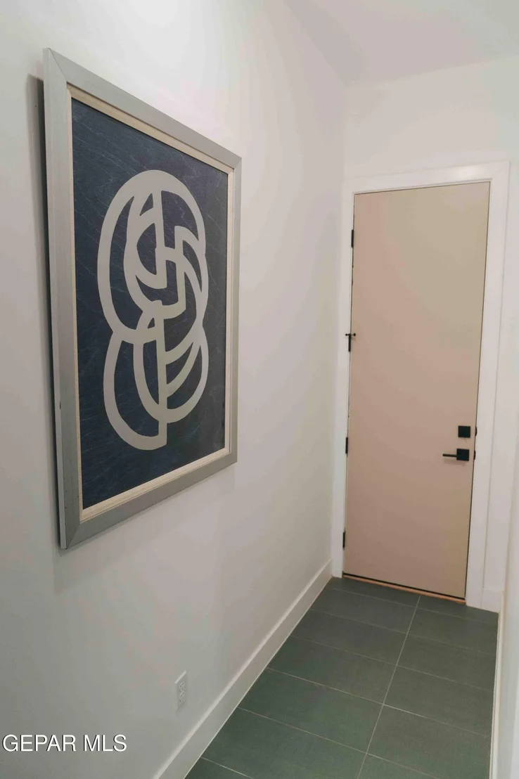 Photo of 653 BIR Circle