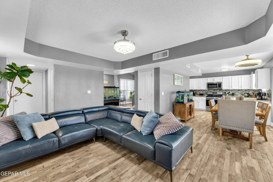 Photo of 427 Winter Spring Place