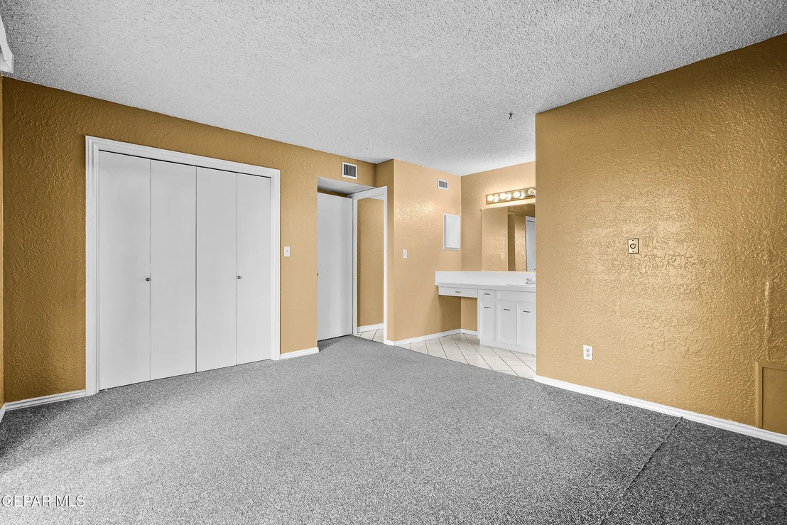 Photo of 334 Thunderbird Drive