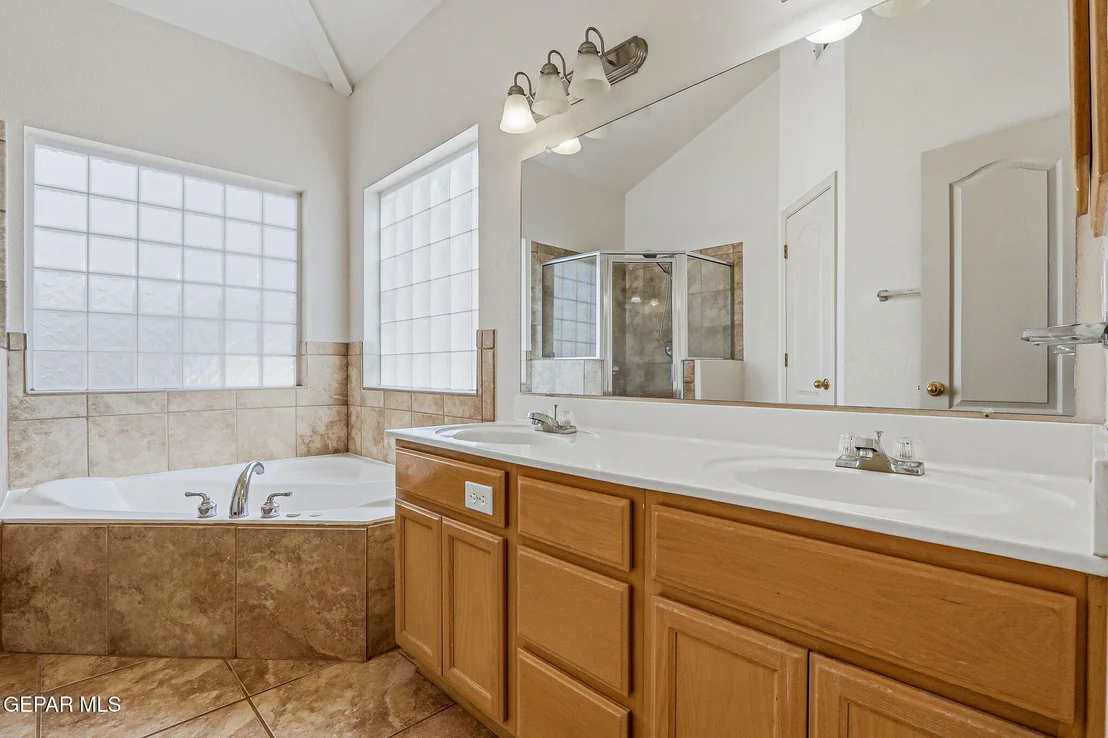 Photo of 10794 AARON Street