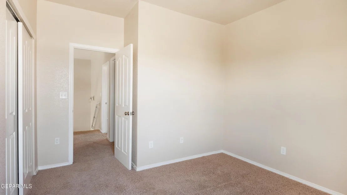 Photo of 5975 REDSTONE RIM Drive