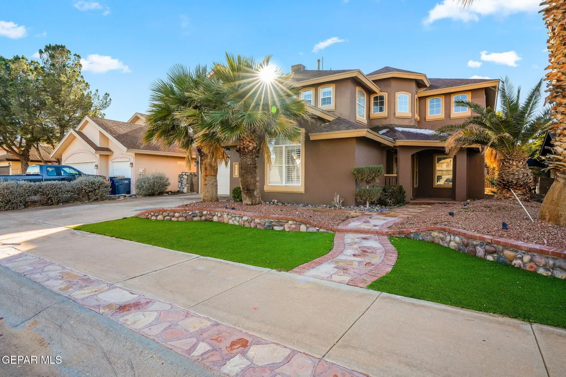 Photo of 2013 SHADOW RIDGE Drive