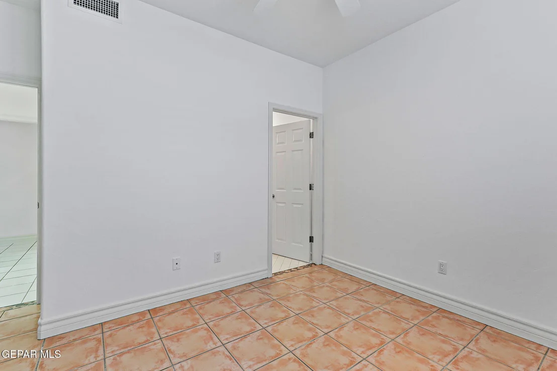 Photo of 5566 Buckley Drive