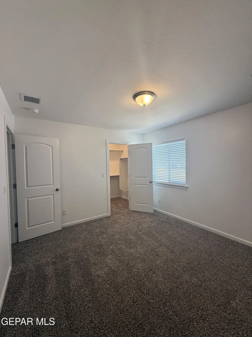 Photo of 10724 Aaron Street