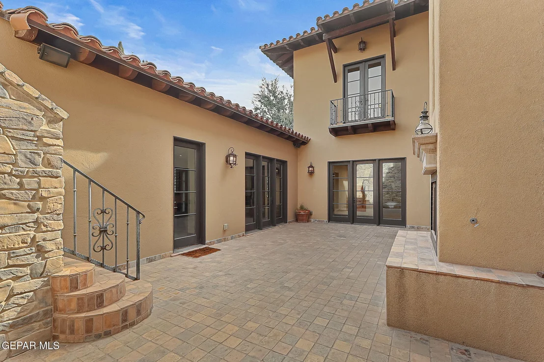 Photo of 4848 Villa Encanto