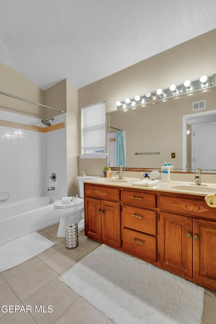 Photo of 1107 SUN RIDGE Drive