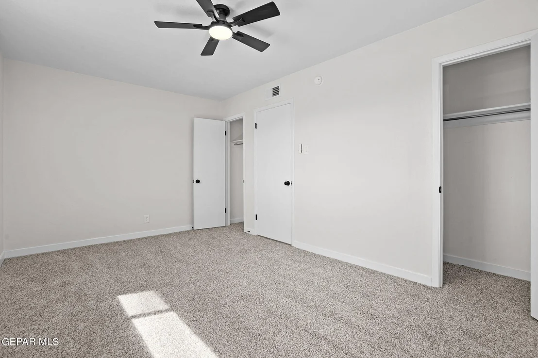 Photo of 4947 AIKEN Lane