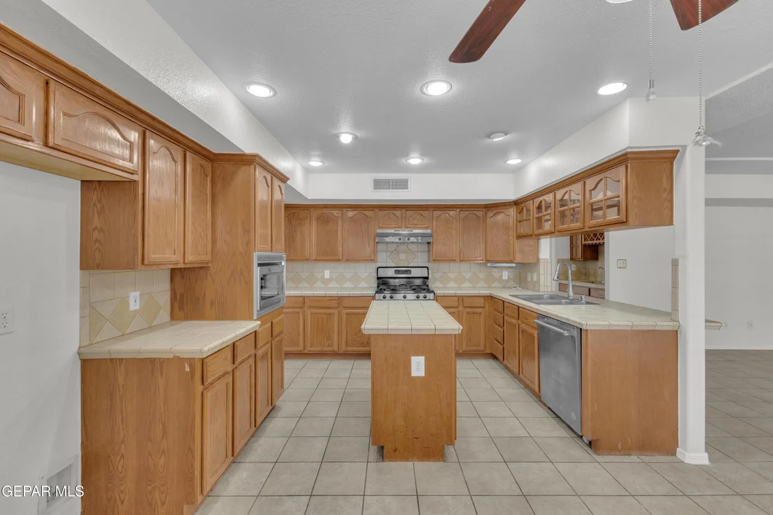 Photo of 12345 KIT CARSON Drive