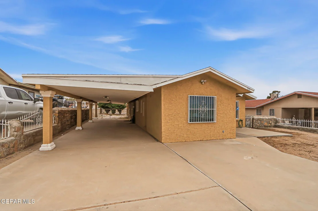 Photo of 113 Green Desert Circle