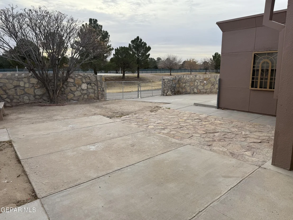 Photo of 520 Rose Kennedy Drive