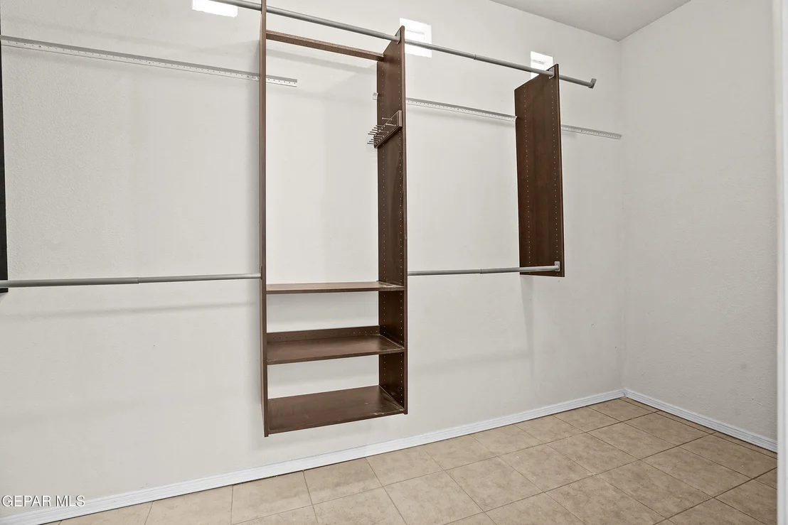 Photo of 300 RUFFIAN Way