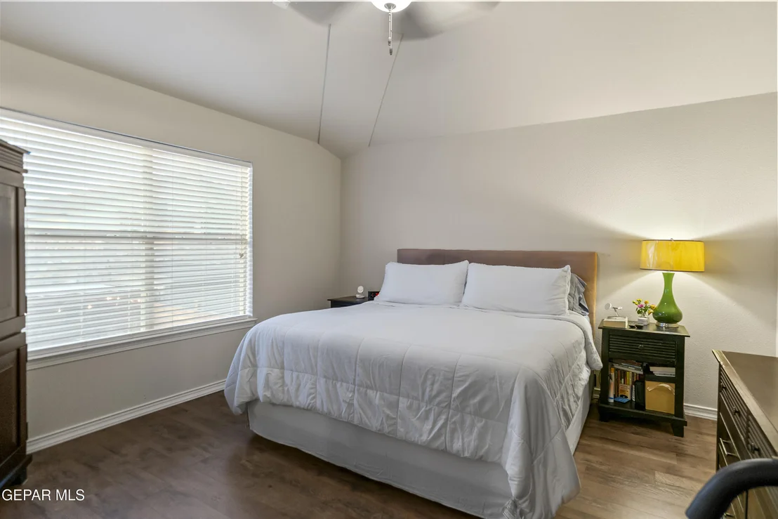 Photo of 6617 PARQUE DEL SOL Drive
