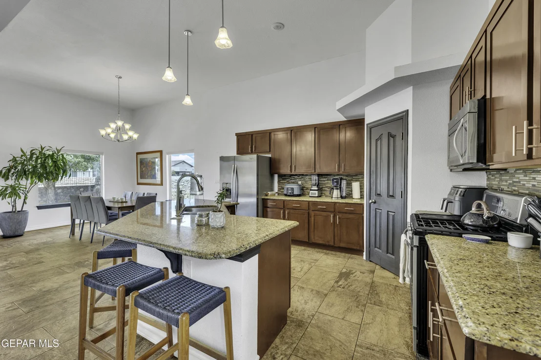 Photo of 5649 VALLEY MAPLE Drive