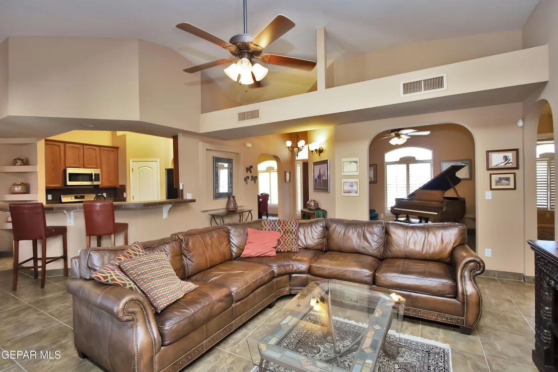 Photo of 920 TYLER SETH Avenue