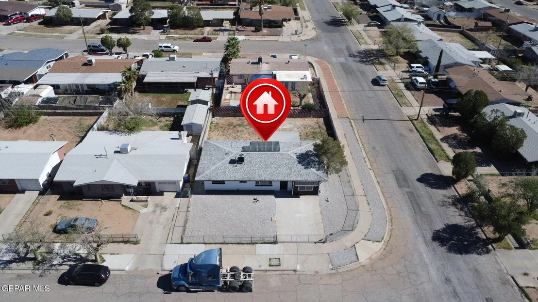 Photo of 5700 Lexington Road