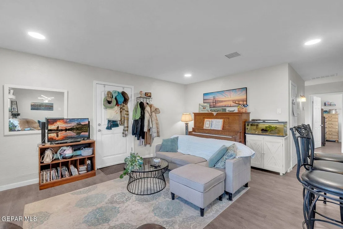 Photo of 9301 SALISBURY Drive