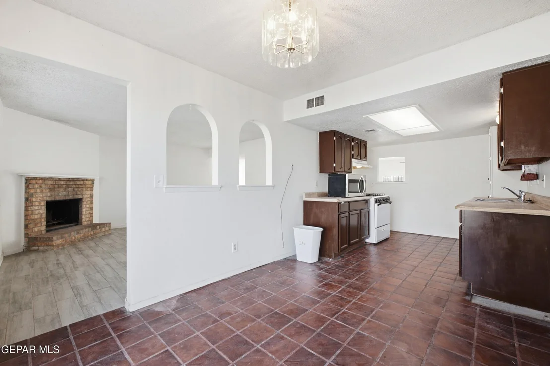 Photo of 1530 BOB SMITH Drive