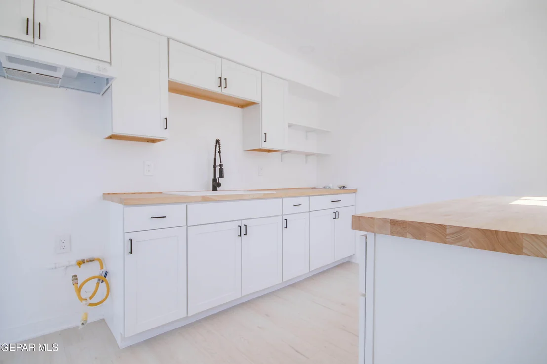Photo of 8165 JOSEPHINE Circle