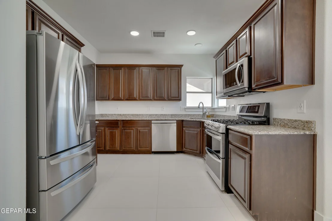 Photo of 3132 Lookout Point Drive