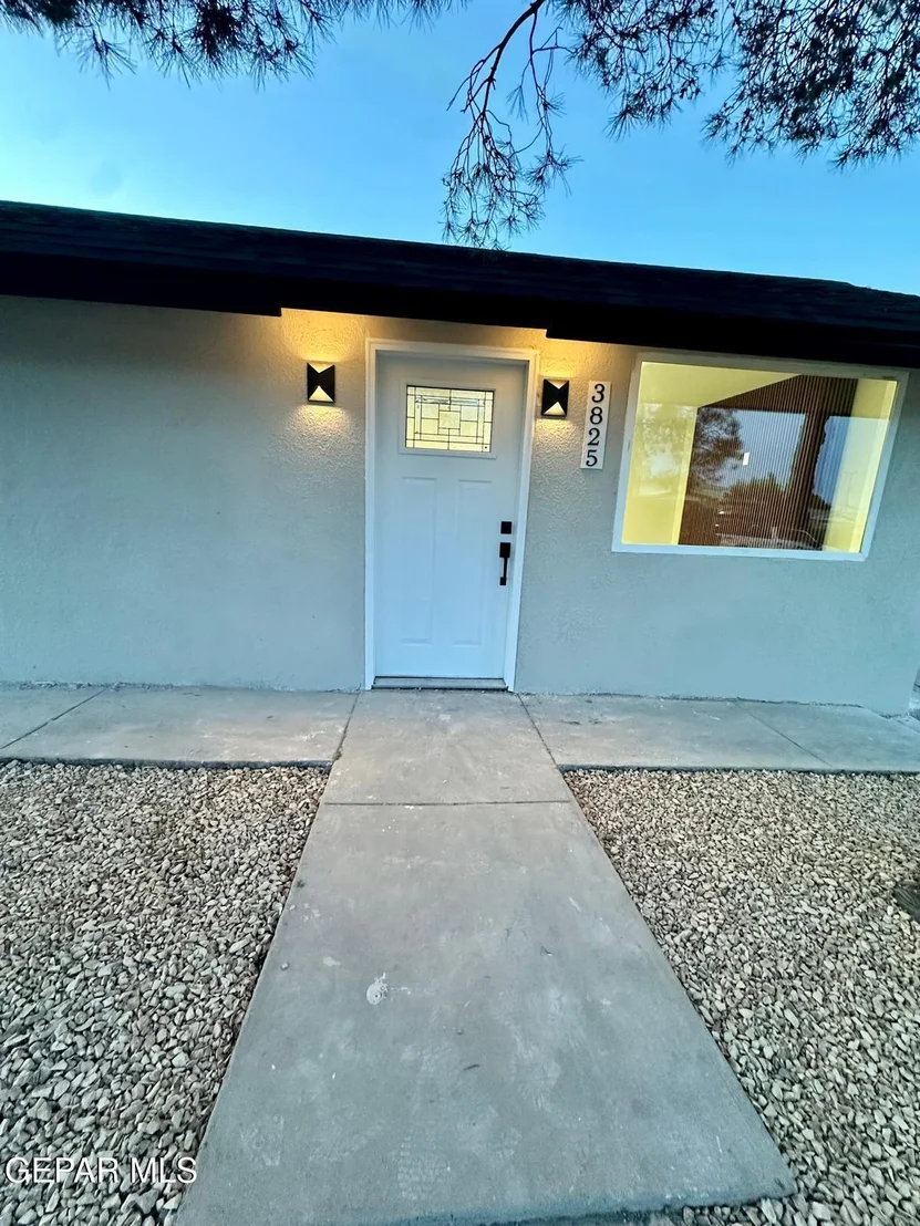 Photo of 3825 PIERCE Avenue