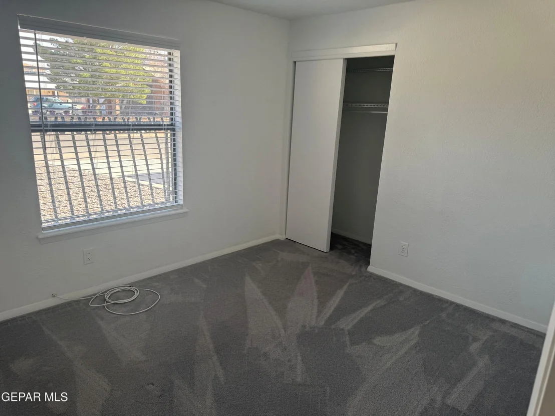 Photo of 4640 R L SHOEMAKER Drive