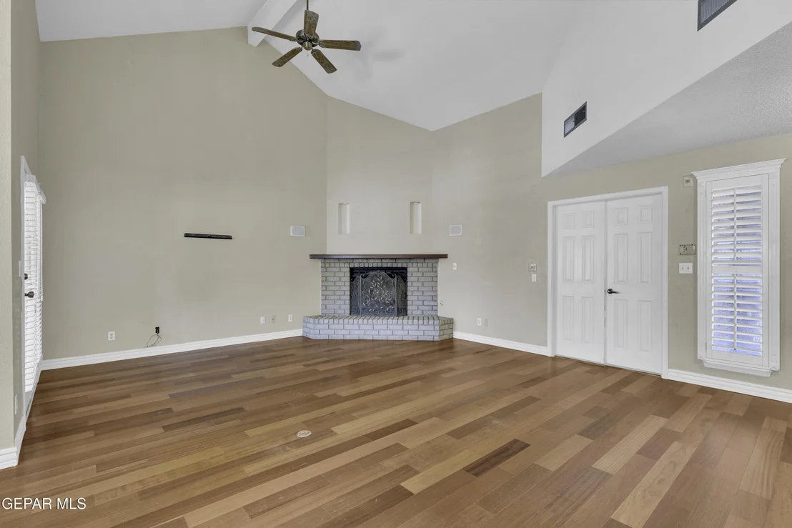 Photo of 2021 GREENLEE Drive