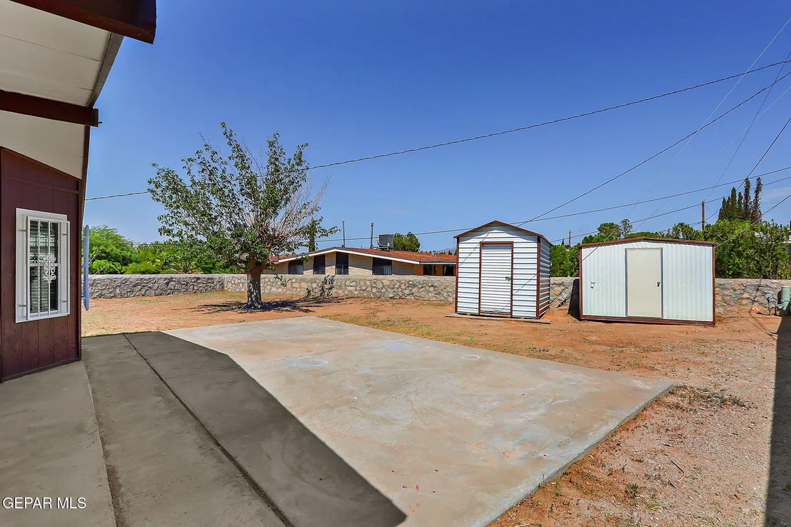 Photo of 10401 Springwood Drive