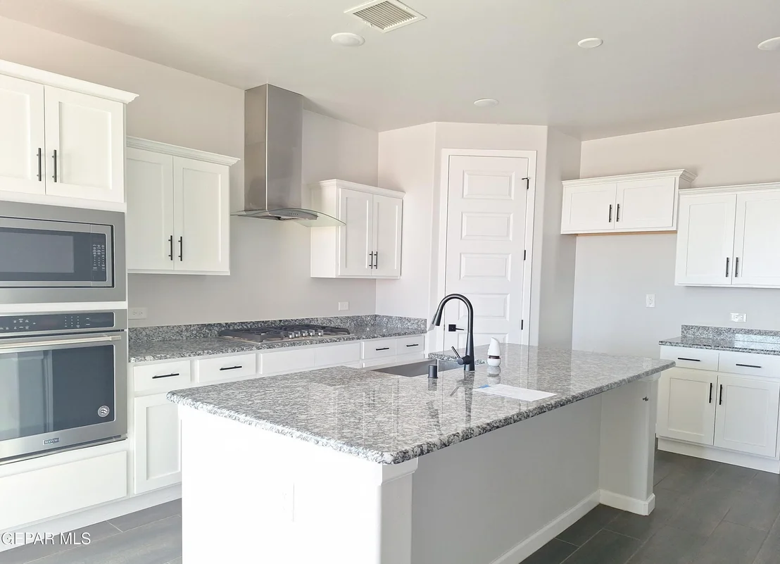 Photo of 12620 BASING Court