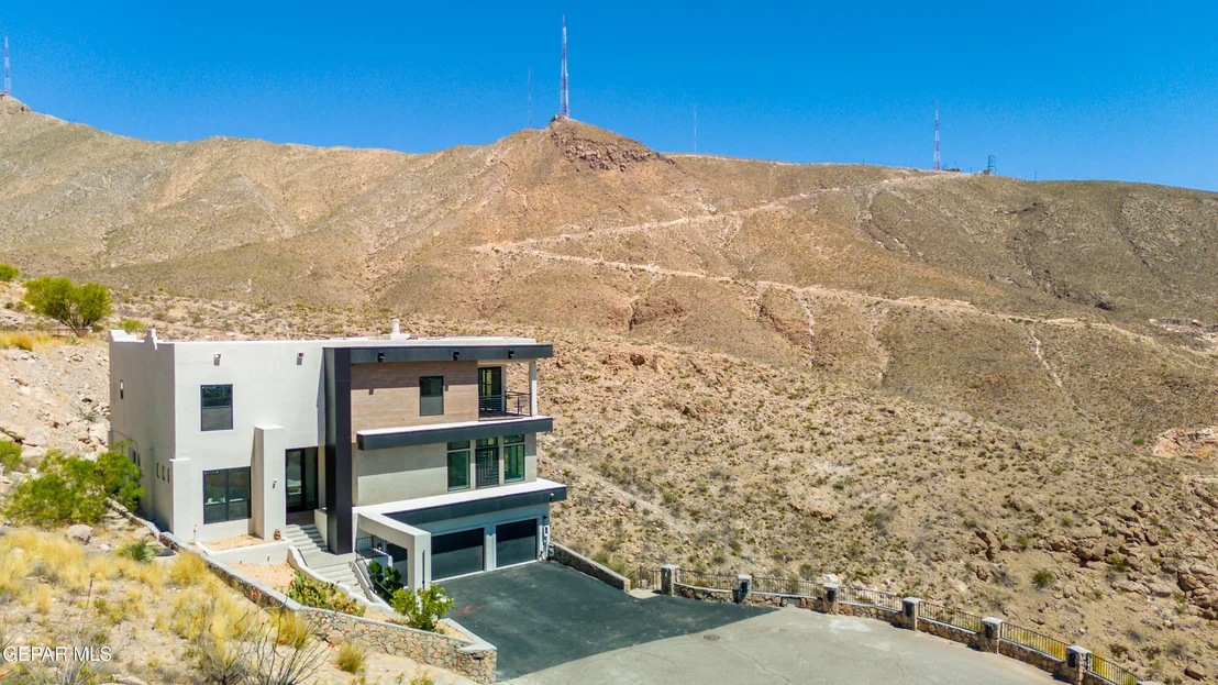 Photo of 10 BRONZE CREST Lane