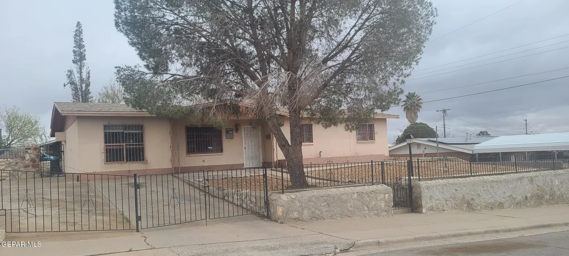 Photo of 1601 Globe Circle