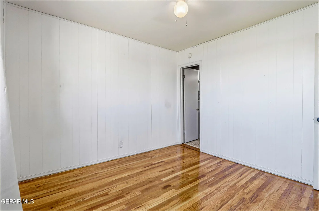 Photo of 3016 Van Buren Avenue