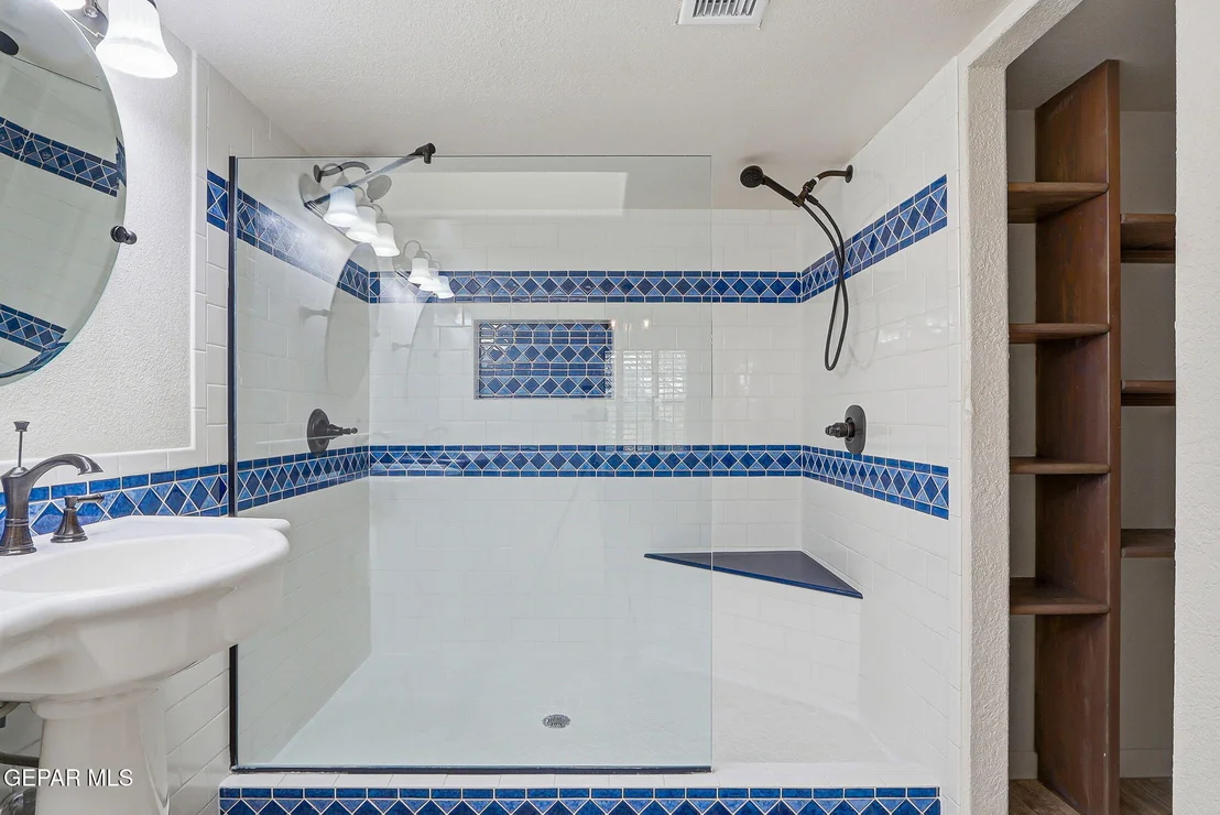 Photo of 5570 BUCKLEY Drive