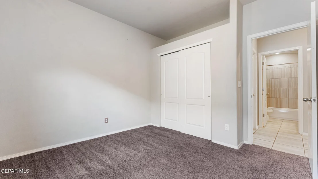 Photo of 965 PENRITH Street
