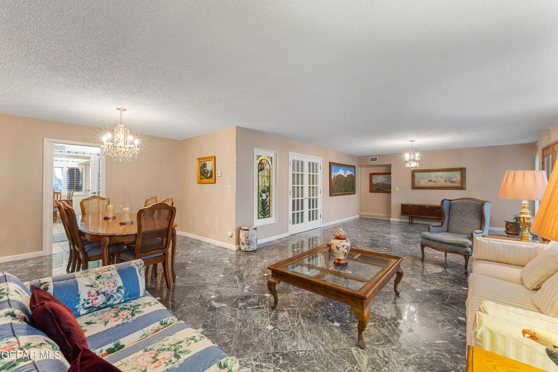 Photo of 6233 Meteor Way