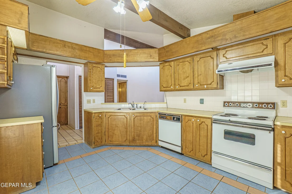 Photo of 5866 OLEASTER Drive