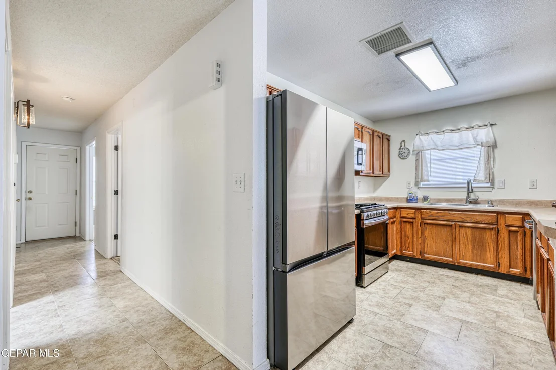 Photo of 12281 SUN BRIDGE Place