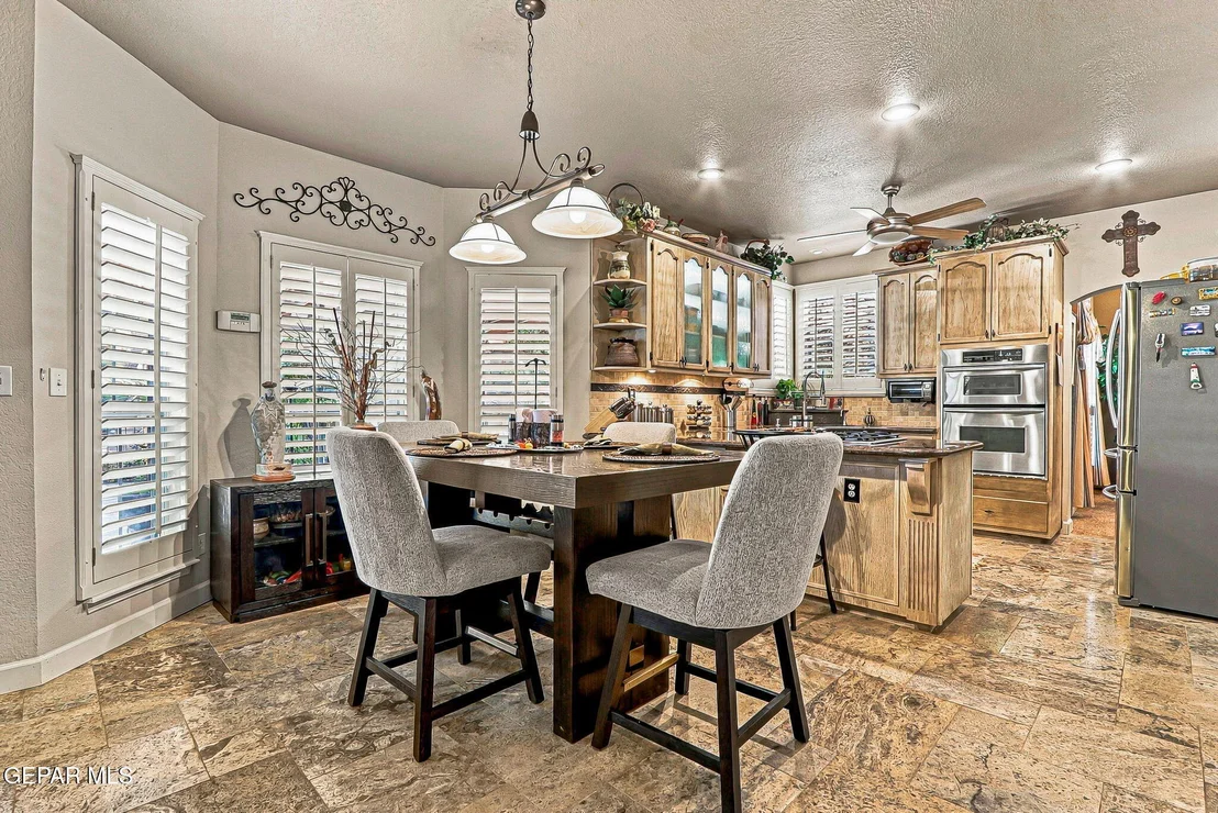 Photo of 1158 PINE RIDGE Way