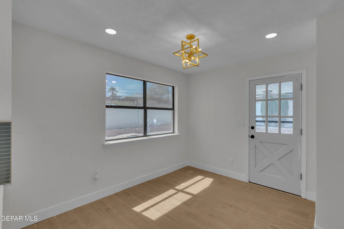 Photo of 1305 JAMES KELLEY Drive
