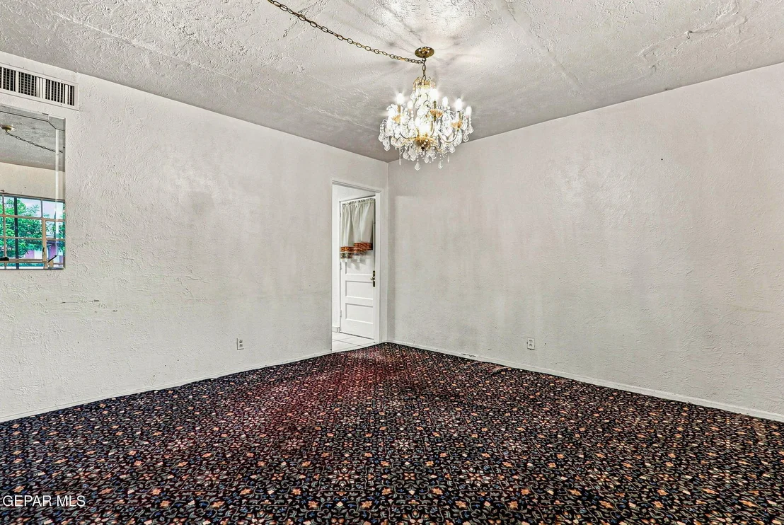 Photo of 637 Alicia Drive