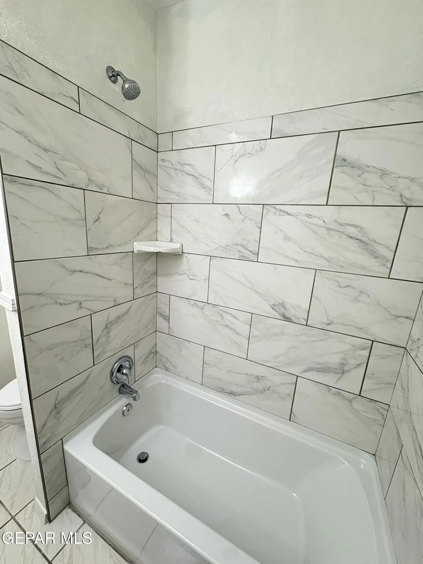 Photo of 10316 ASHWOOD Drive