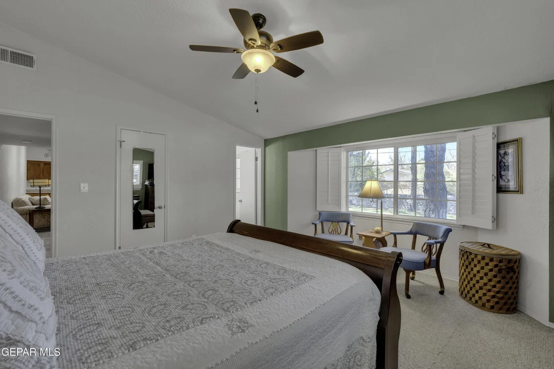 Photo of 801 MONTCLAIR Drive