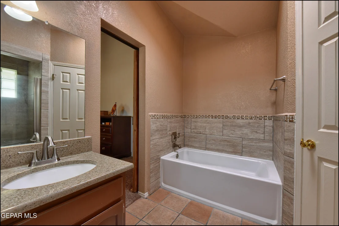 Photo of 6827 AMPOSTA Drive