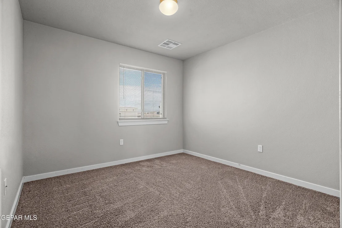Photo of 937 PENRITH Street