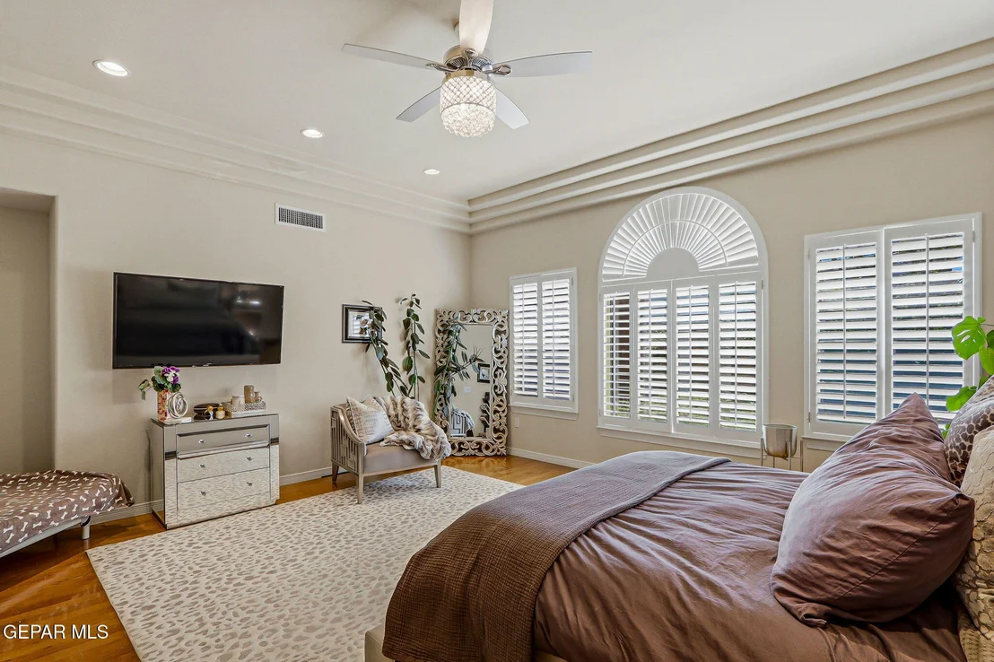 Photo of 6320 FRANKLIN BLUFF Drive