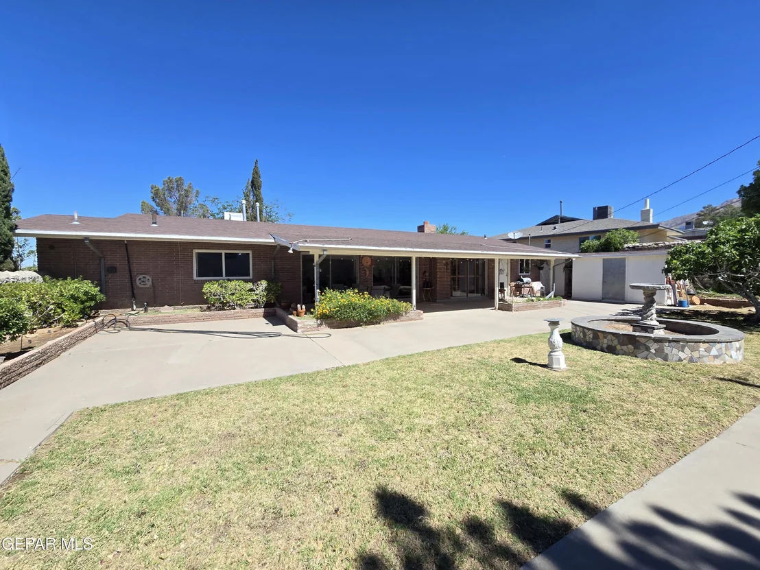 Photo of 4200 BUCKINGHAM Drive