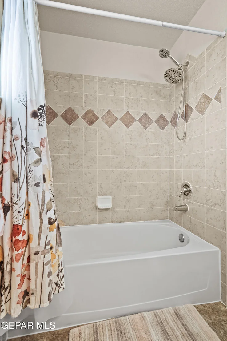 Photo of 14425 APPLE POINT Court
