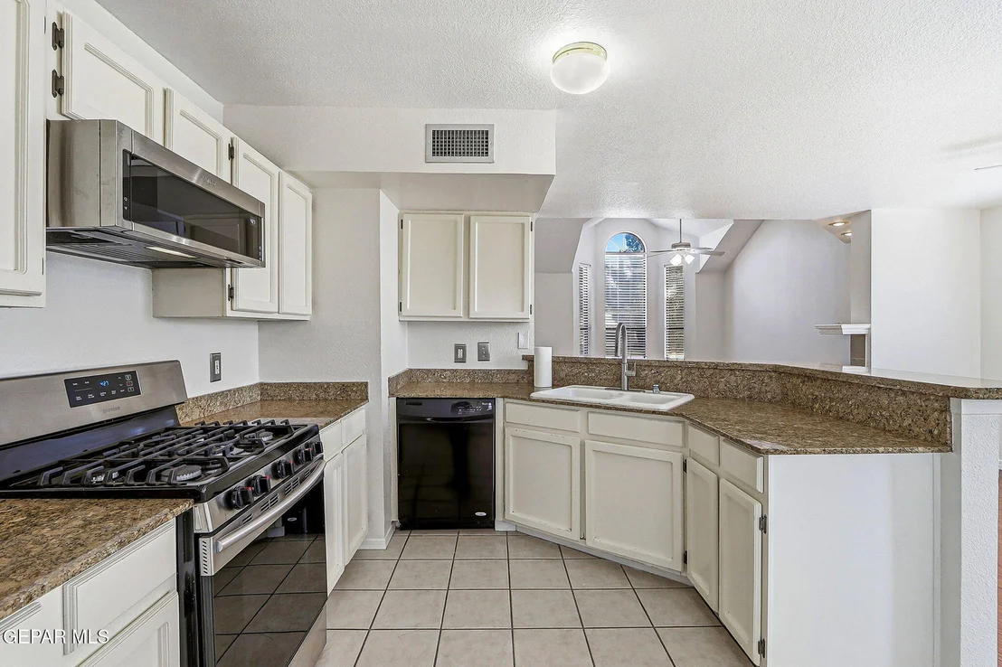 Photo of 7109 OVAL ROCK Drive