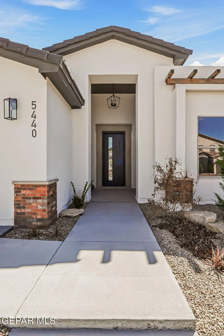 Photo of 5440 Dougallan Lane