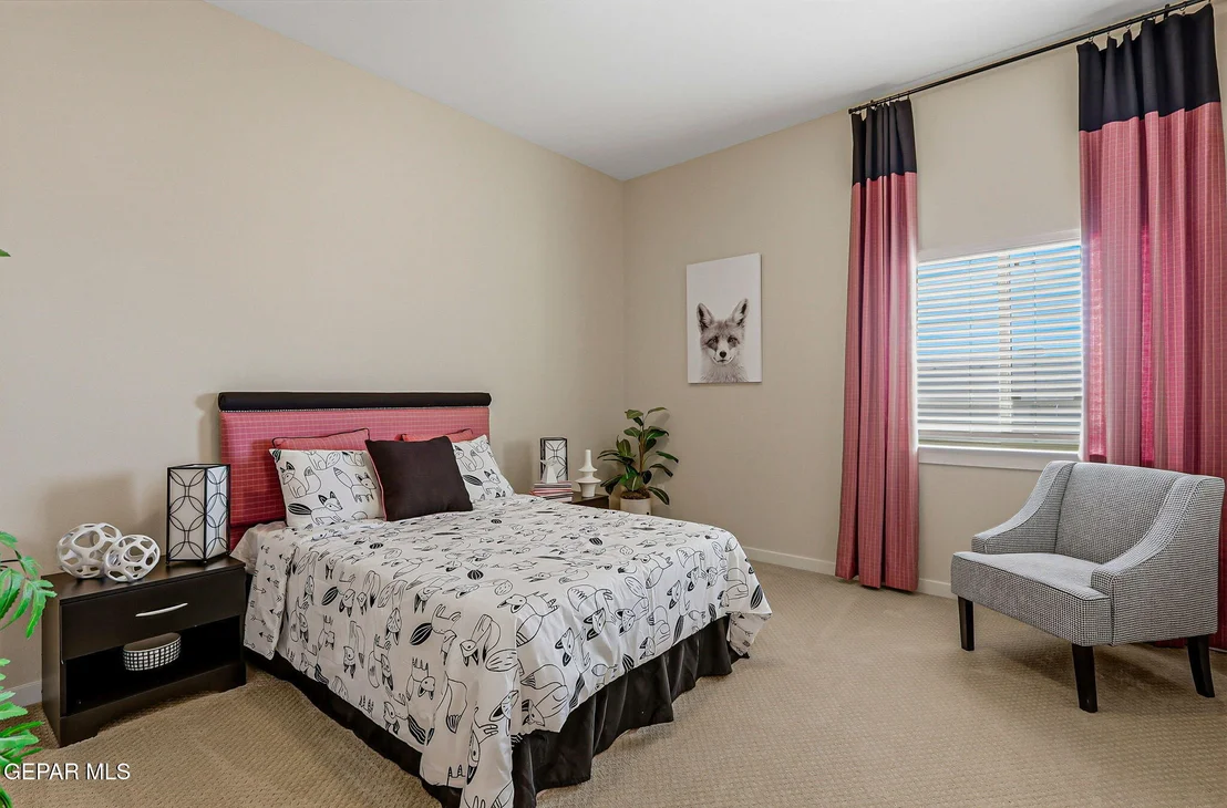 Photo of 980 WILLOW RIVER Drive