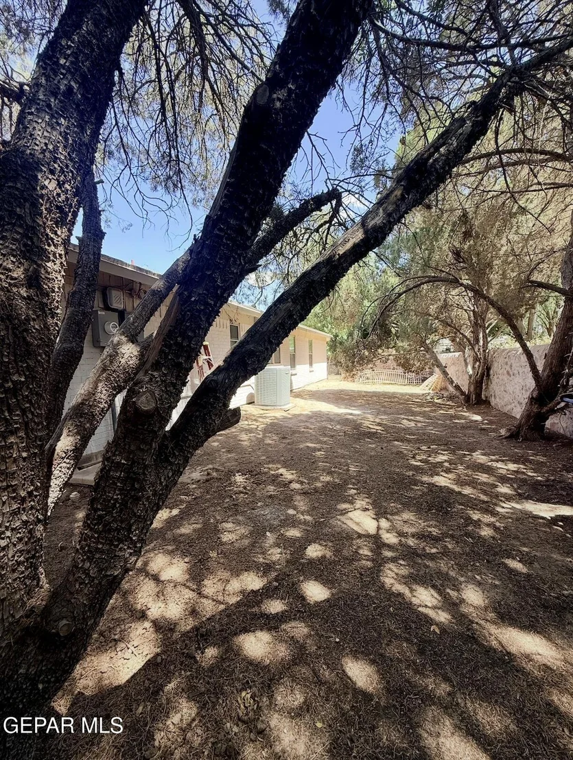 Photo of 707 W SUNSET Road
